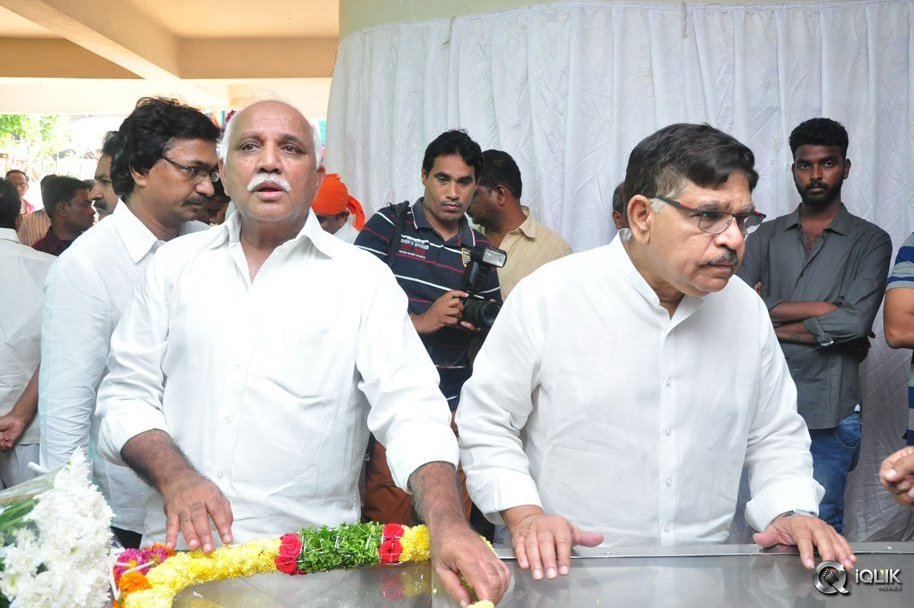 Celebrities-Pay-Homage-To-Edida-Nageswara-Rao